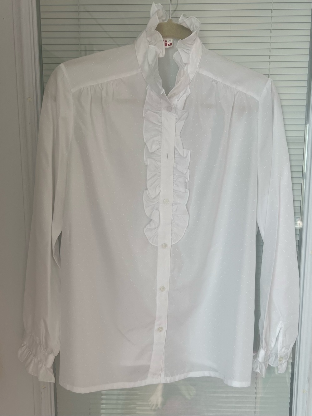 Alia retro White Ruffle-Front and collar Blouse
